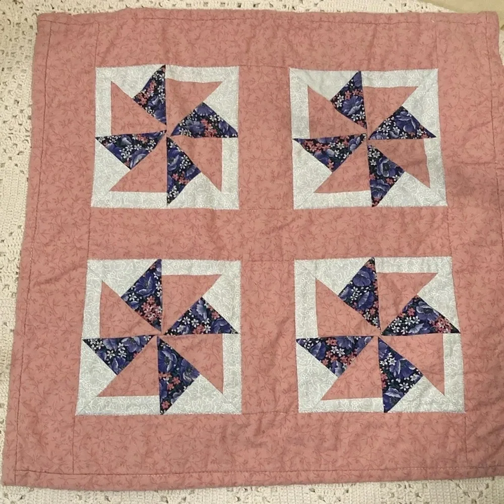 1980’s pieced windmill quilt wall hanging or table decor 17 x 17”